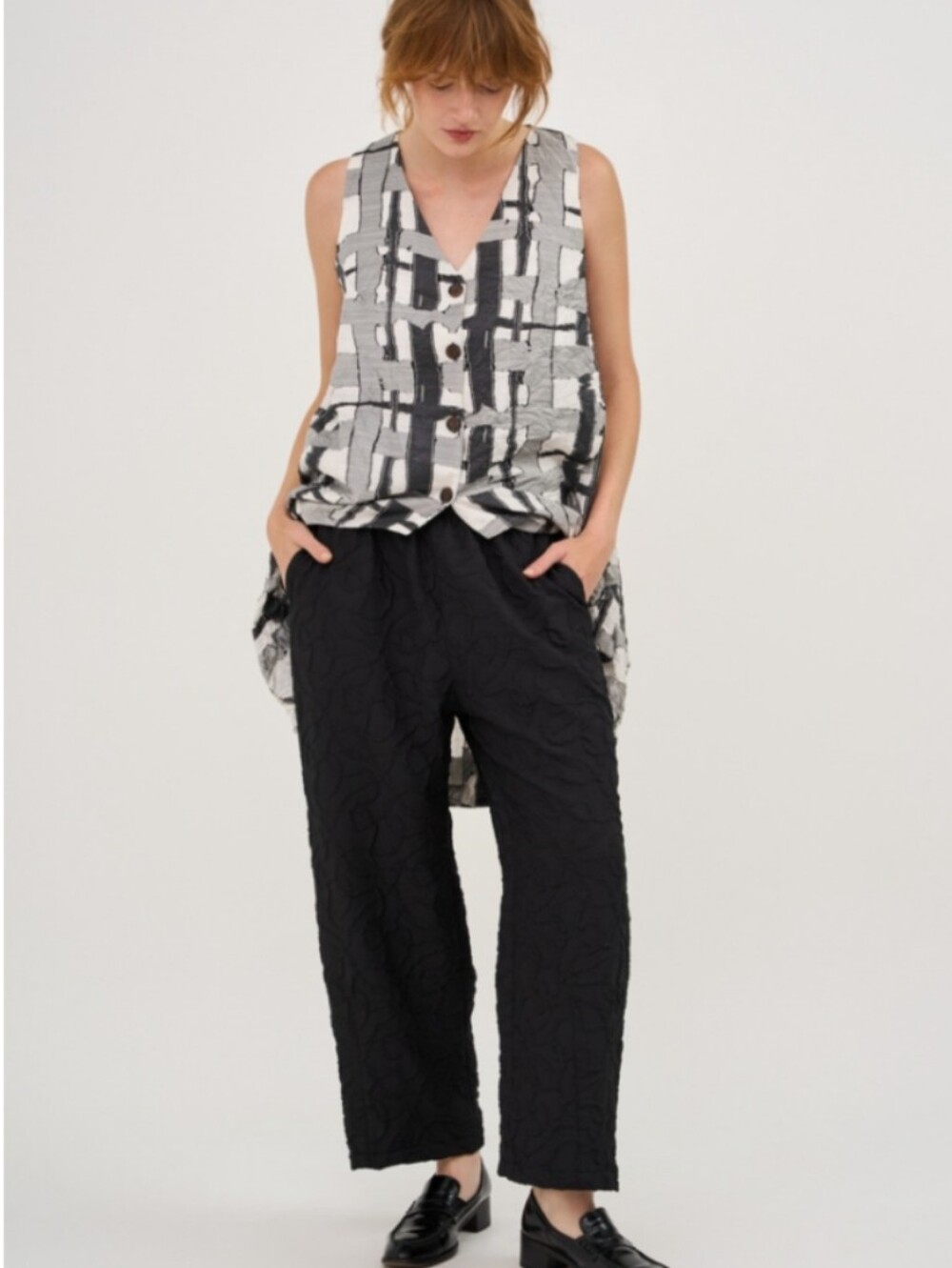GERSHON BRAM Asymmetric High Low Abstract Crinkle Texture Tunic Vest Large